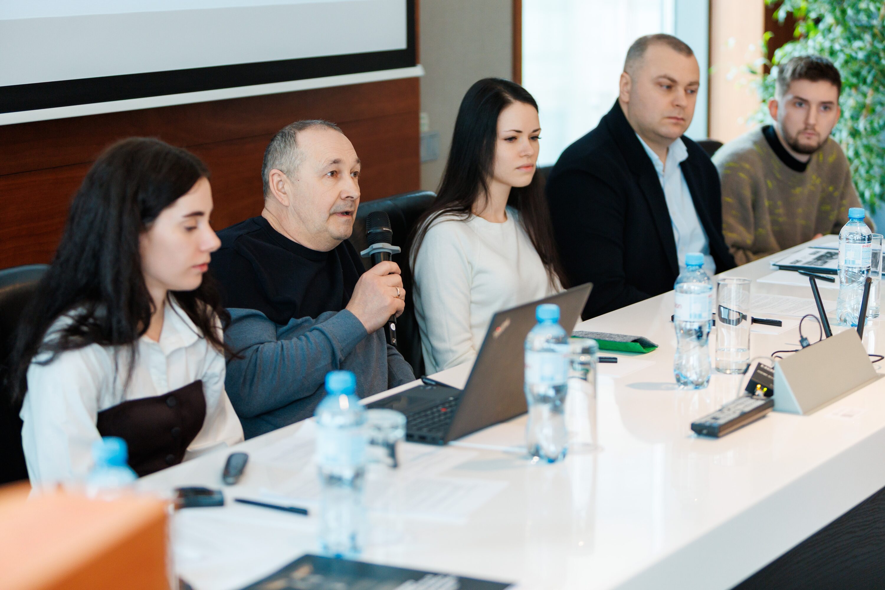 Ukraine: LAW files New Complaint to Free 10 Unlawfully Detained Civilians